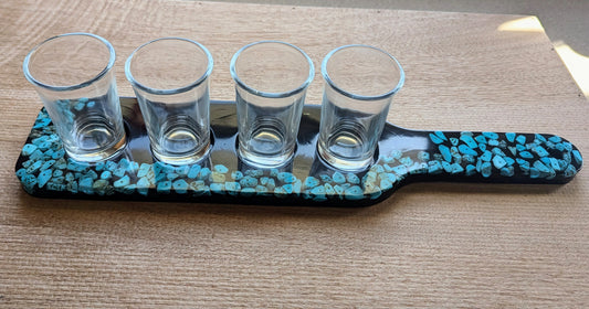 Western collection:  Beautiful shot paddle made with turquoise and black resin back pour . Comes with shot glasses.